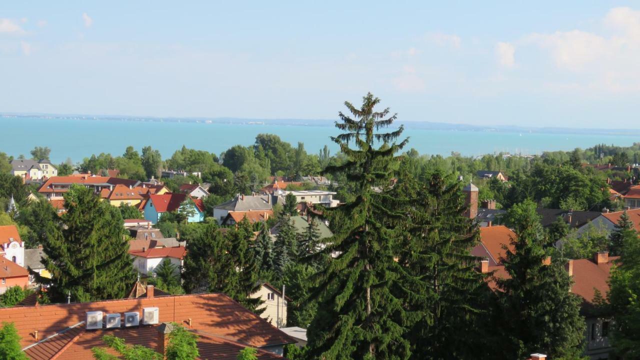 Prima Porta Vendeghaz Hotel Balatonalmádi Екстериор снимка